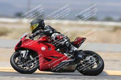 media/Apr-18-2025-CVMA Friday Practice (Fri) [[88baa45499]]/Racer 3/Session 5 (Turn 14 Tip In)/